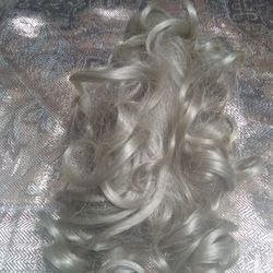 ponytail, golden blonde / cola de caballo o coleta, rubia dorada