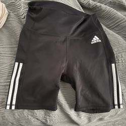 Adidas biker Shorts 