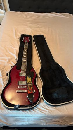 SG-Style Electric Guitar with Hard Case and Fender Amp