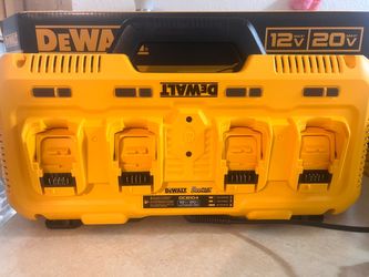 DEWALT DCB104 4-Port Fast Battery Charger