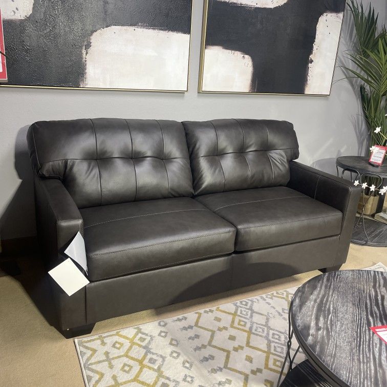 Belziani Storm Full Sofa Sleeper