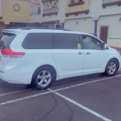 2011 Toyota Sienna