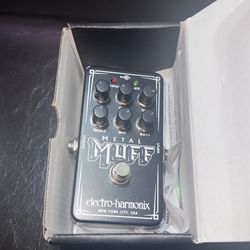 Metal muff nano $40 new/ no trades