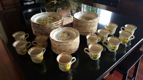 Mikasa Garden Club Fresh Floral Ec 404 Dinnerware Set Of 47 For