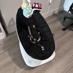 Mamaroo Swing (Barely Used)