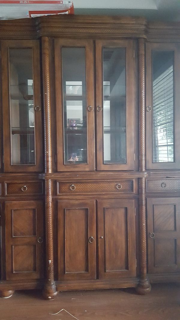 A Serengeti Kuliwood and Leather China by Ashley Furniture for