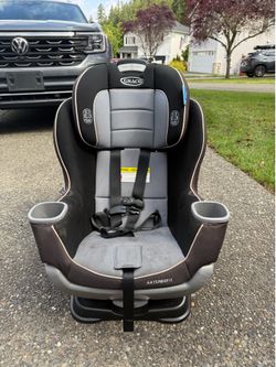 Graco - Baby/Toddler car seat