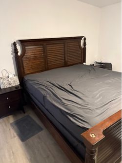 King size bed with mattress