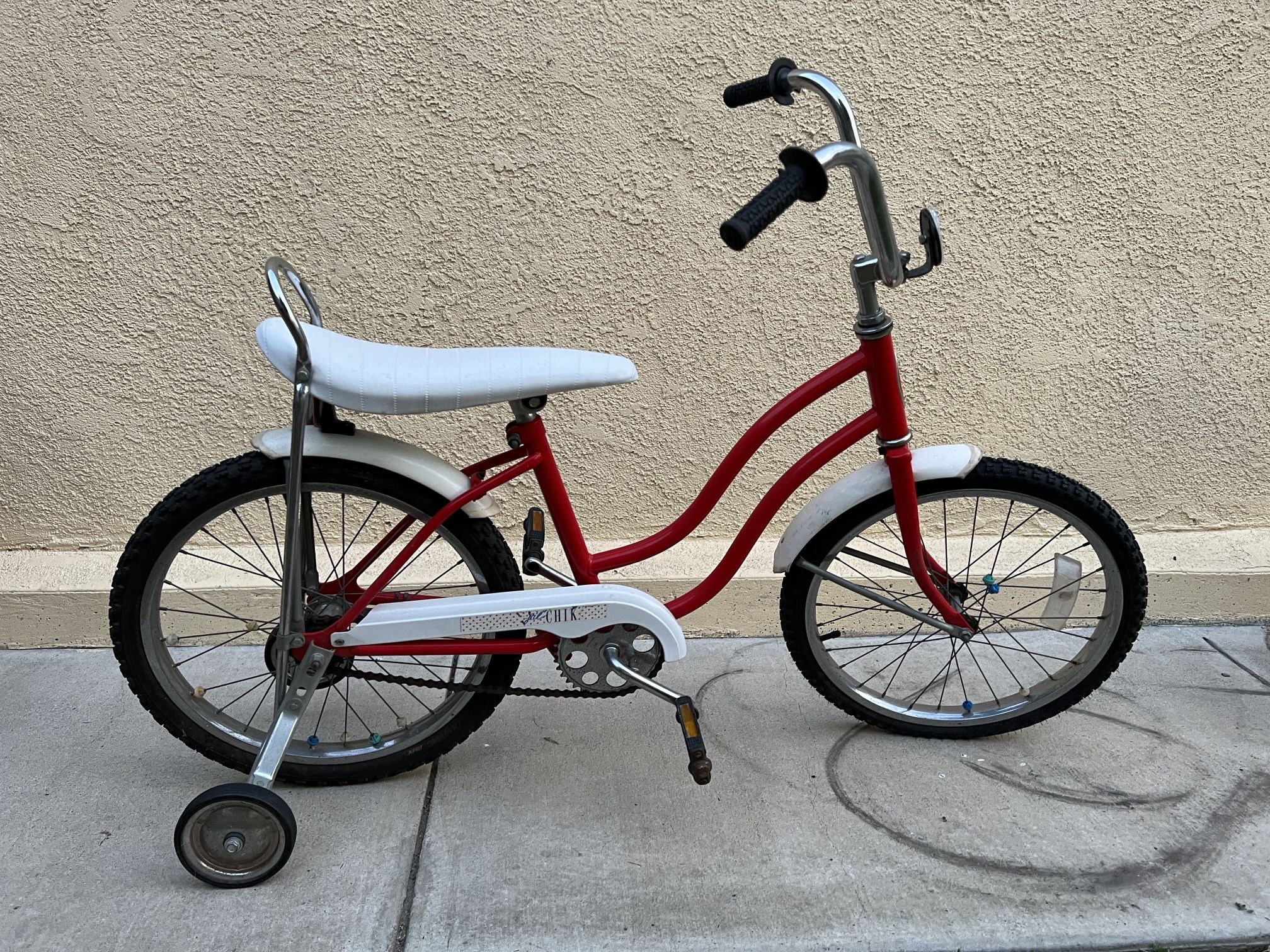 Vintage Red “ Lil Chik “ Schwinn Girls Bike Bicycle for Sale in