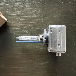 Audi Headlight Replacement (1)