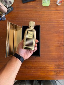 Men’s cologne