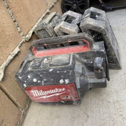 Milwaukee Briefcase  Concrete Vibrator 