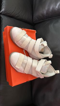 LeBron solider XL (GS)