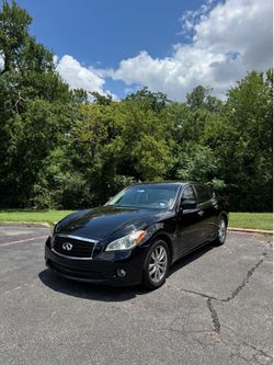 2014 Infiniti Q70