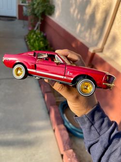Sunnyside 1968 Ford Shelby GT-500KR 1:24 Scale Diecast