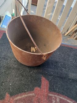 Lg. Cast Iron Pot