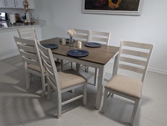 Dining Table and 6 Bar Stools