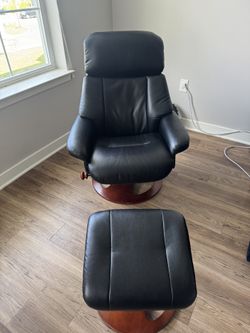 Reclining Lounge Chair