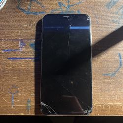 Cracked UNLOCKED iPhone For Sale 