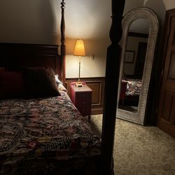 King 4 poster bed