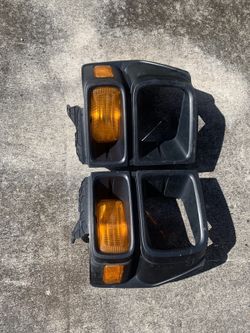 Luces Frontal Van 2014. In Good Condition