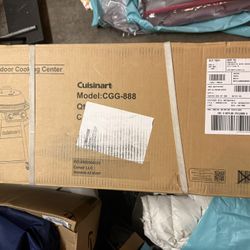 Cuisinart 360 Grill w/cover and 2 wire racks