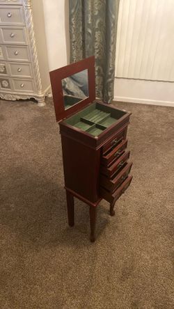 Jewelry Chest