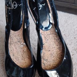 Women's High Heels - Size: 7.5