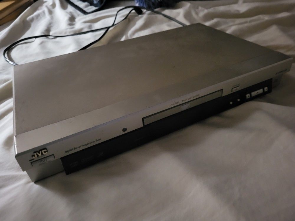 JVC XV-S65 DVD Player with Remote
