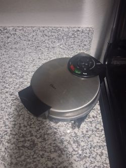 Oster Round Waffle Maker