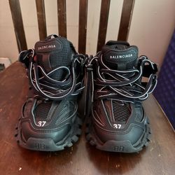 Balenciaga Track 