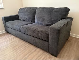 City Furniture Sleeper Sofa – Excellent Condition
