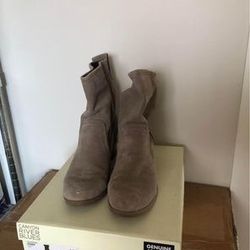 Suede ankle boots