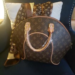 Louis Vuitton With Scarf for Sale in Ontarioville, IL - OfferUp