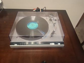 Technics SL-3200 Direct Drive Turntable