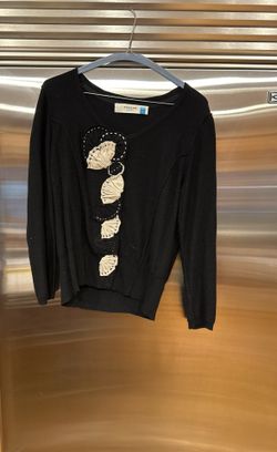 Anthropologie Sparrow Brand Sweater Size Large but Fits More Like A Medium