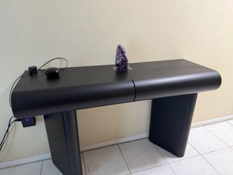 ******* TABLE ******