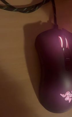 Razer DeathAdder V2 - Ergonomic Wired Gaming Mouse - Special Edition OBO‼️