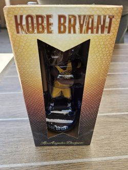 Kobe Bryant los angels Dodgers bobblehead 