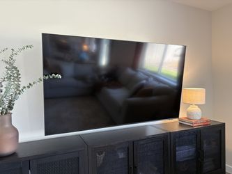 75” 4K Samsung TV