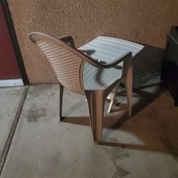 Patio Table / Chair 8 Today Only