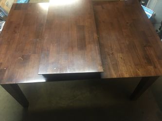 Leaf kitchen table