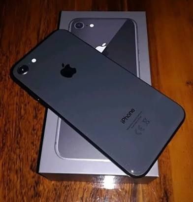 iPhone 8