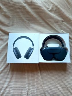 Apple AirPods Max midnight Headphones