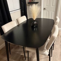 Dining table & chairs