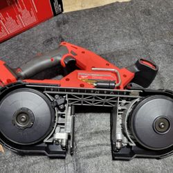 Milwaukee Bandsaw 