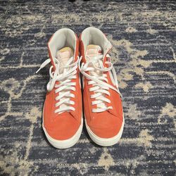 Nike SB Zoom Blazer 77’ Mid - University Red size 14