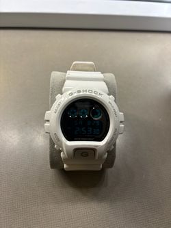 Casio G-Shock DW-6900NB-7 White Digital Watch