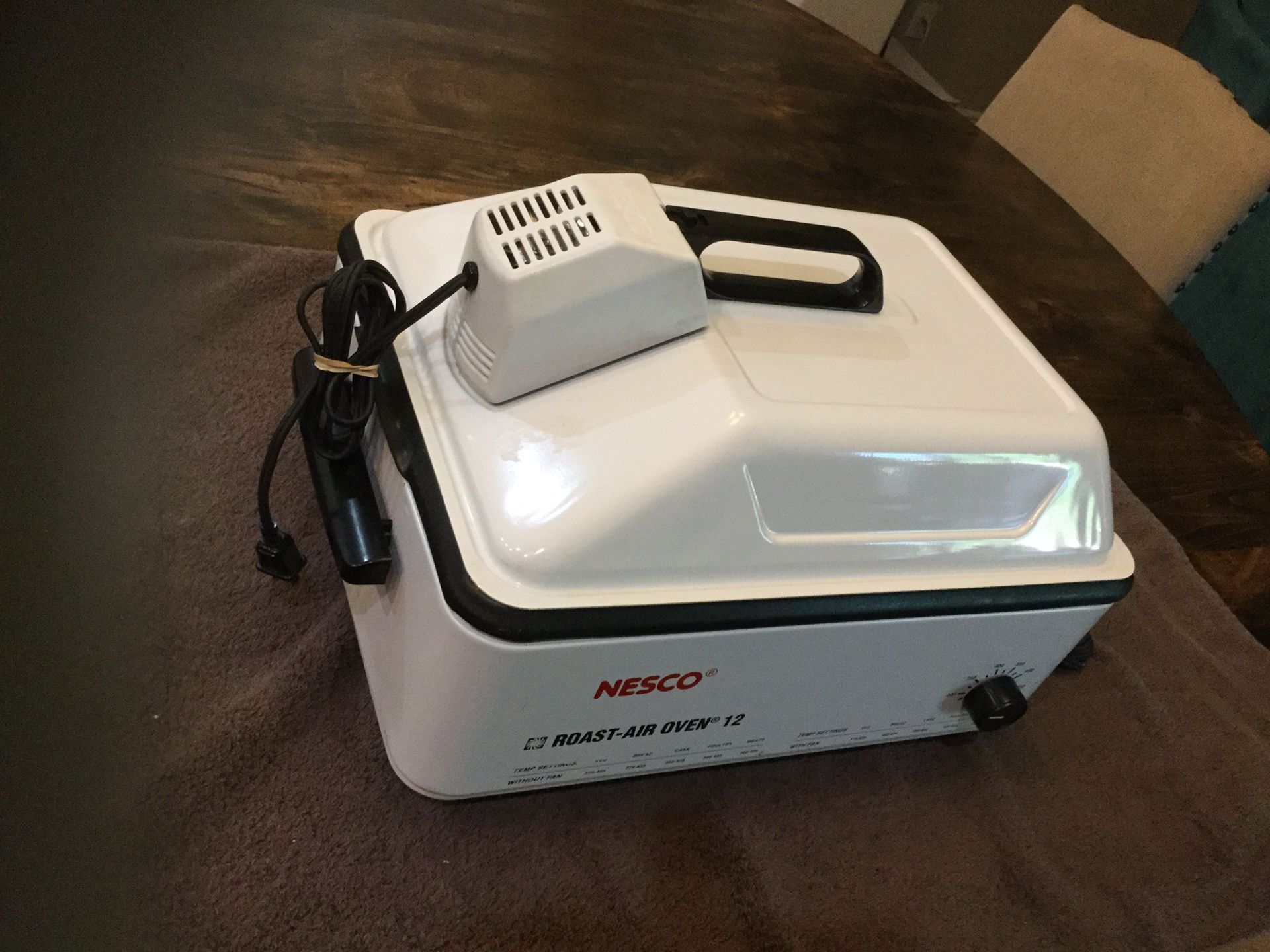 WHITE NESCO TURBO CONVECTION ROAST AIR OVEN 12 QT COOKER STEAMER ENAMEL