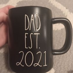 Rae Dunn Auntie, Grandma, Dad EST 2021 Mugs & Mom Mugs